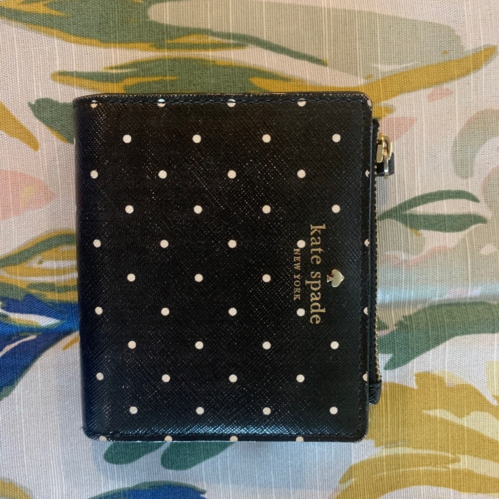 Kate spade bifold wallet